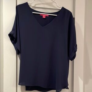 Like NEW Lilly Pulitzer Navy Size M blouse